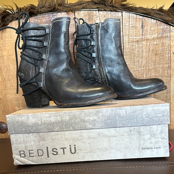 BED|STU Shoes - BED|STU Blaire Grafhito Rustic Lace Up Leather Boots with side zipper.